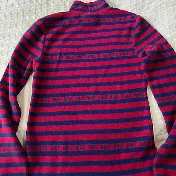 Womens nike sportsware block logo rare sweater size small - Picture 9 of 9